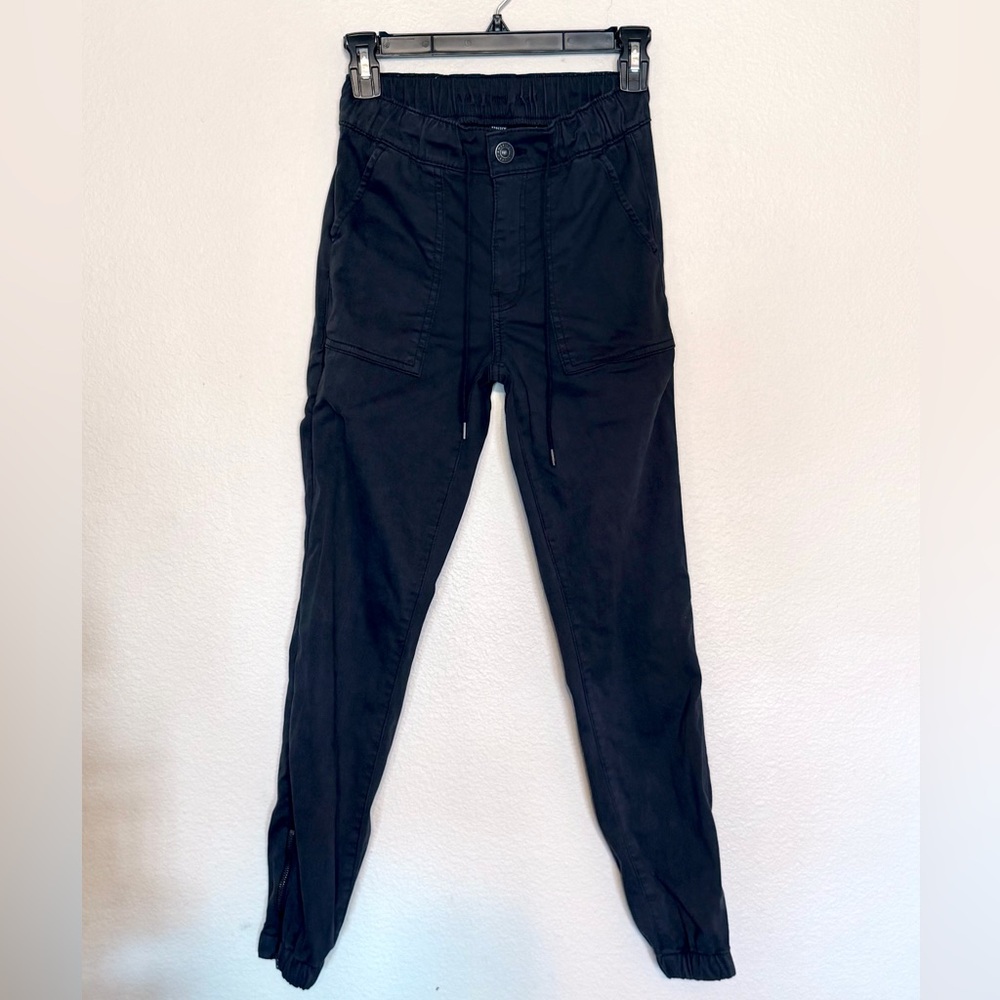 American Eagle Women Black Jegging- Joggers XS-0 Short